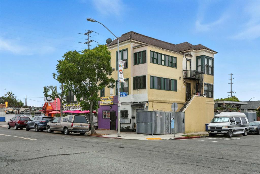 2711 Imperial Avenue