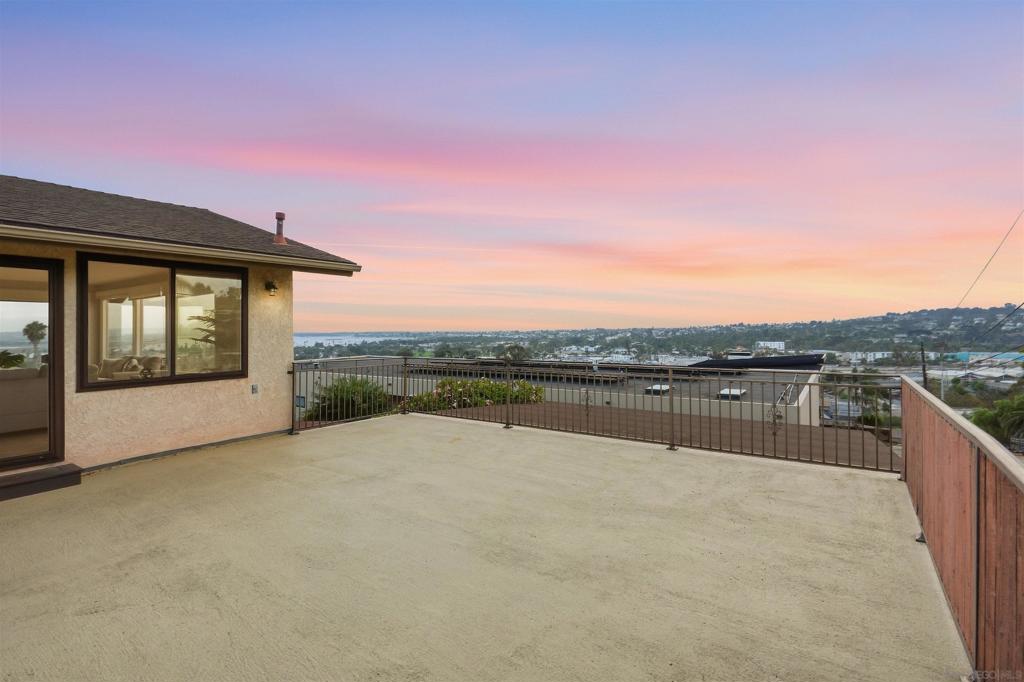 3341 Mount Laurence Dr