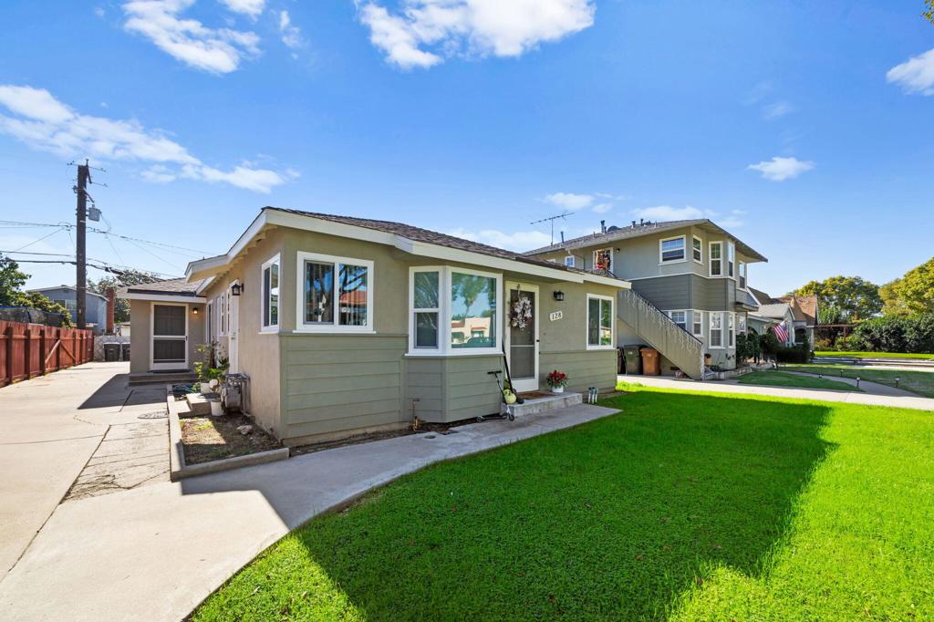 128 W Rosslynn Avenue