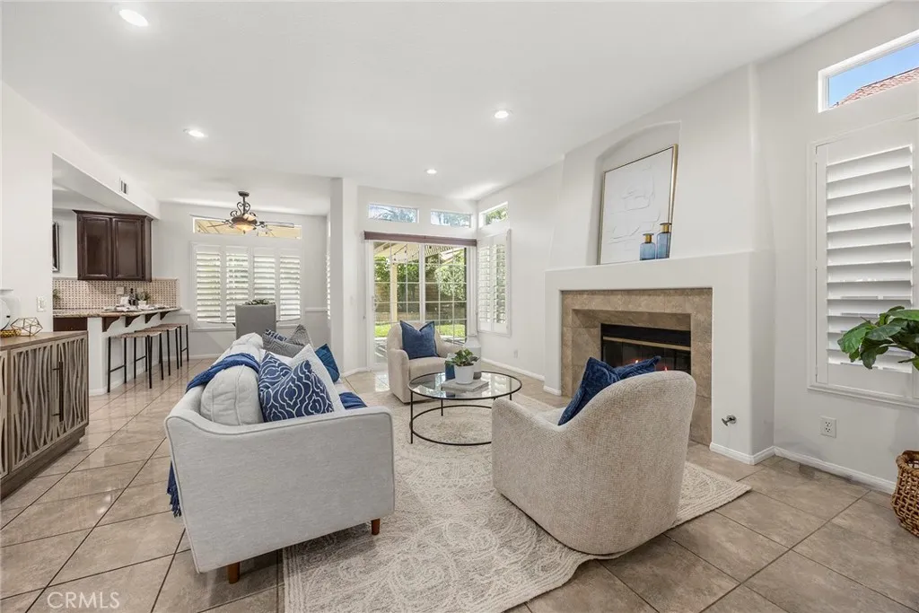 Yorba Linda, California 92887, United States, 4 Bedrooms Bedrooms, ,3 BathroomsBathrooms,Residential,Pending,205121