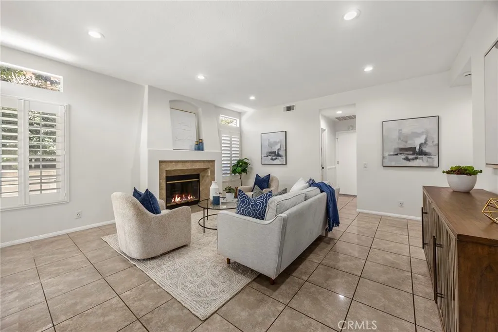 Yorba Linda, California 92887, United States, 4 Bedrooms Bedrooms, ,3 BathroomsBathrooms,Residential,Pending,205121