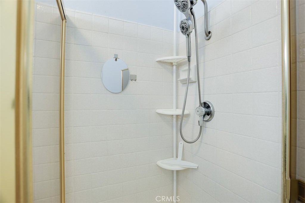 Green Tree - Residential