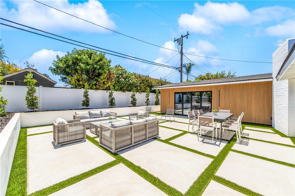 213 Wellesley, Costa Mesa CA 92626 - Photo 7
