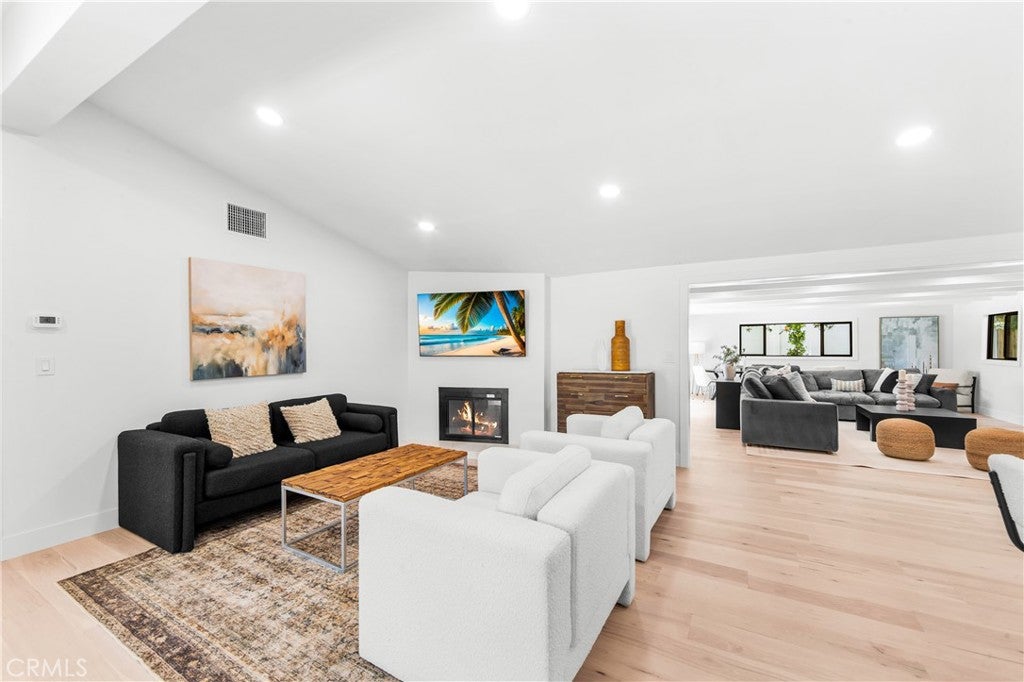 213 Wellesley, Costa Mesa CA 92626 - Photo 33