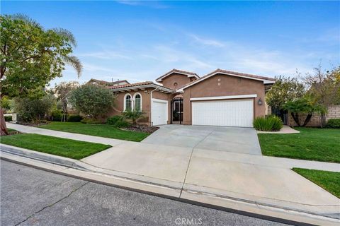 Photo of 889 Lindamere Court, Simi Valley, CA 93065 (MLS # SR26034432)
