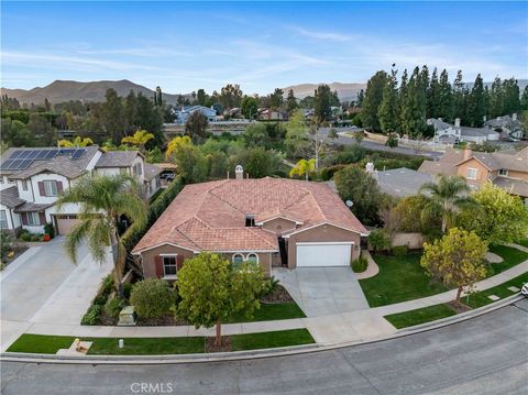 Photo of 889 Lindamere Court, Simi Valley, CA 93065 (MLS # SR26034432)
