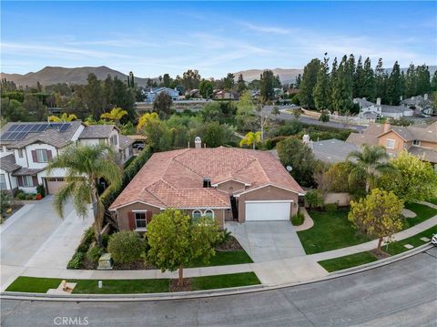 889 Lindamere Court Simi Valley CA 93065