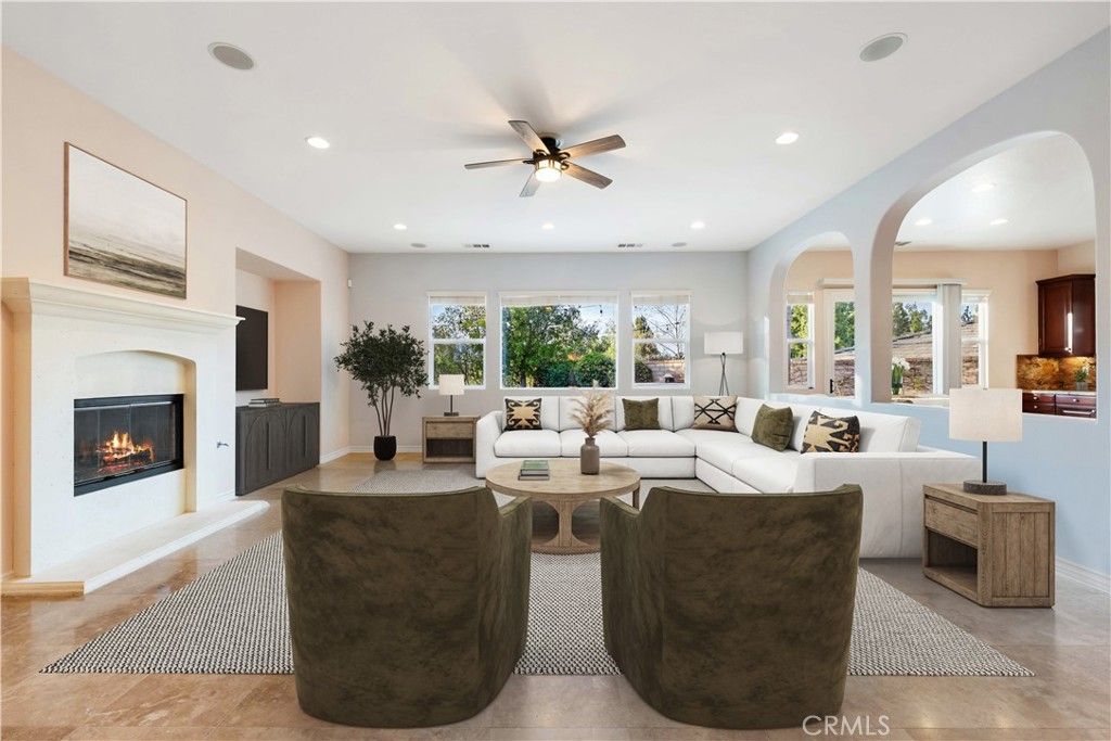 Photo of 889 Lindamere Court, Simi Valley, CA 93065 (MLS # SR26034432)