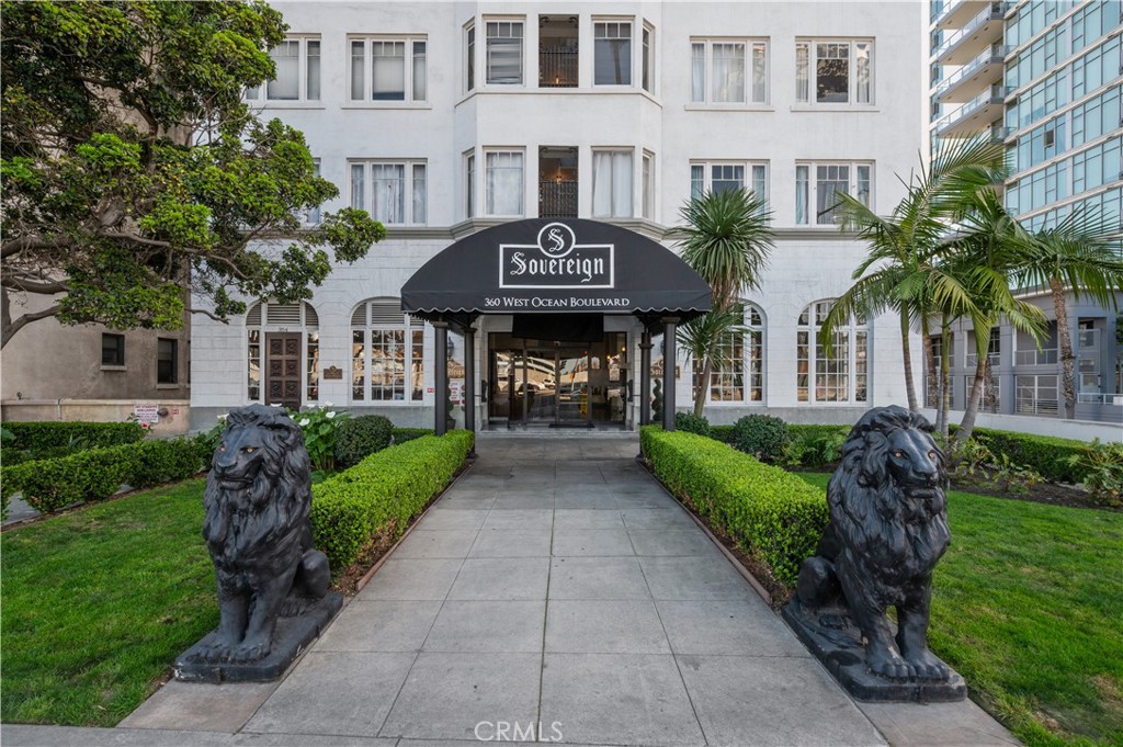 360 w ocean boulevard 1004