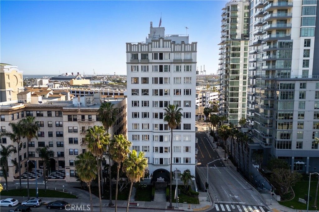 360 w ocean boulevard 1004