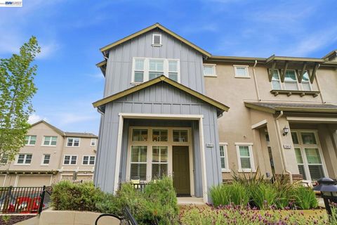 Photo of 3941 Portola Cmn #6, Livermore, CA 94551 (MLS # 41131966)