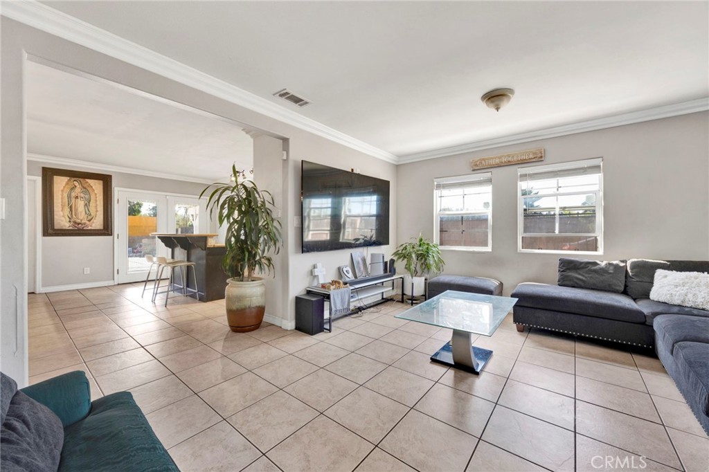 13286 Terra Bella Street