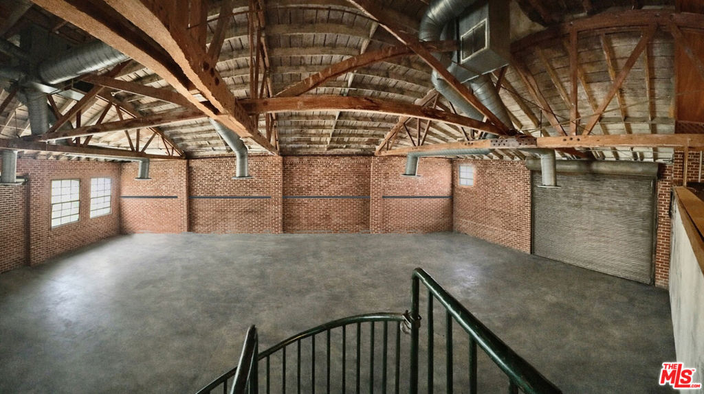 915 S Alta Vista Avenue