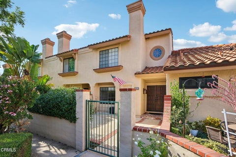 Photo of 390 Country Club Drive #B, Simi Valley, CA 93065 (MLS # V1-38900)