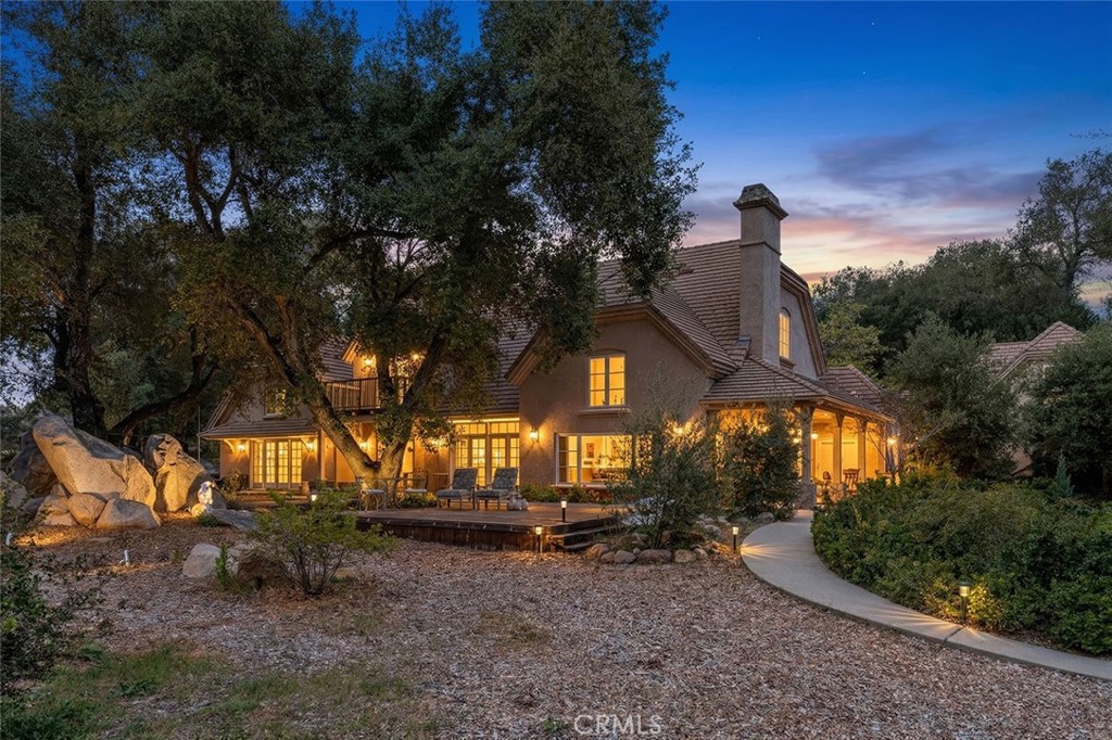 39455 Avenida La Cresta