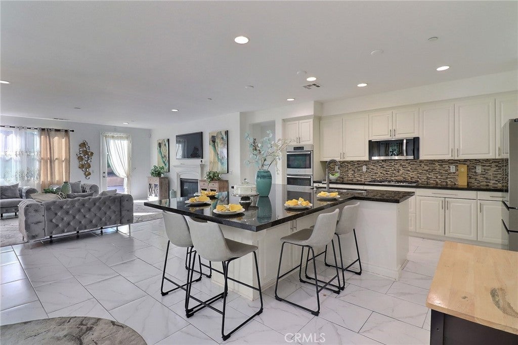 6135 Peregrine Drive