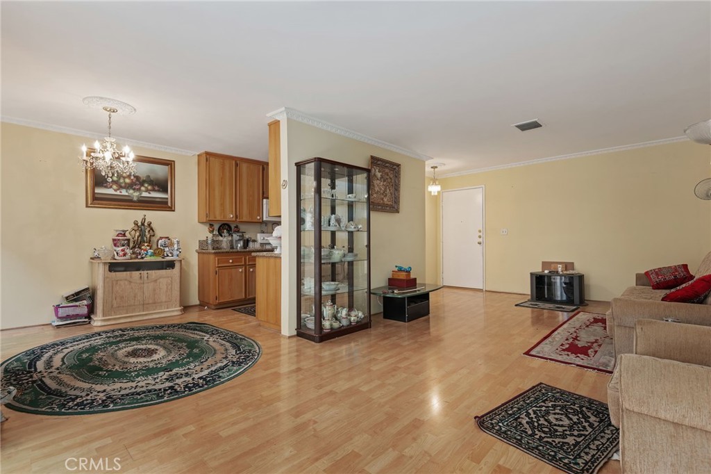 7300 Franklin Avenue 354