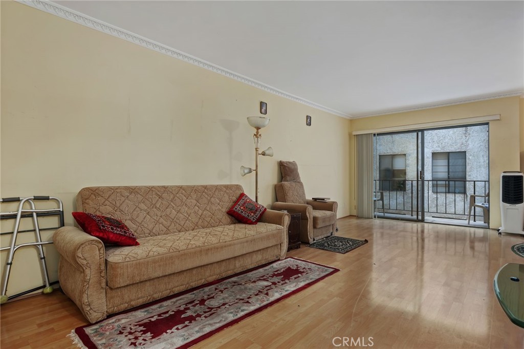 7300 Franklin Avenue 354