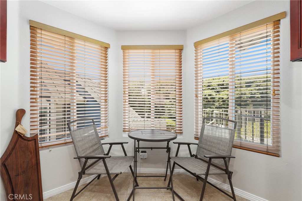 810 Baker Street 210