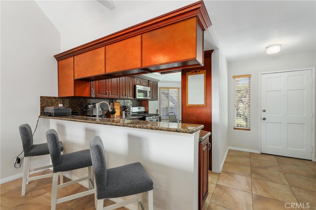 810 Baker Street 210