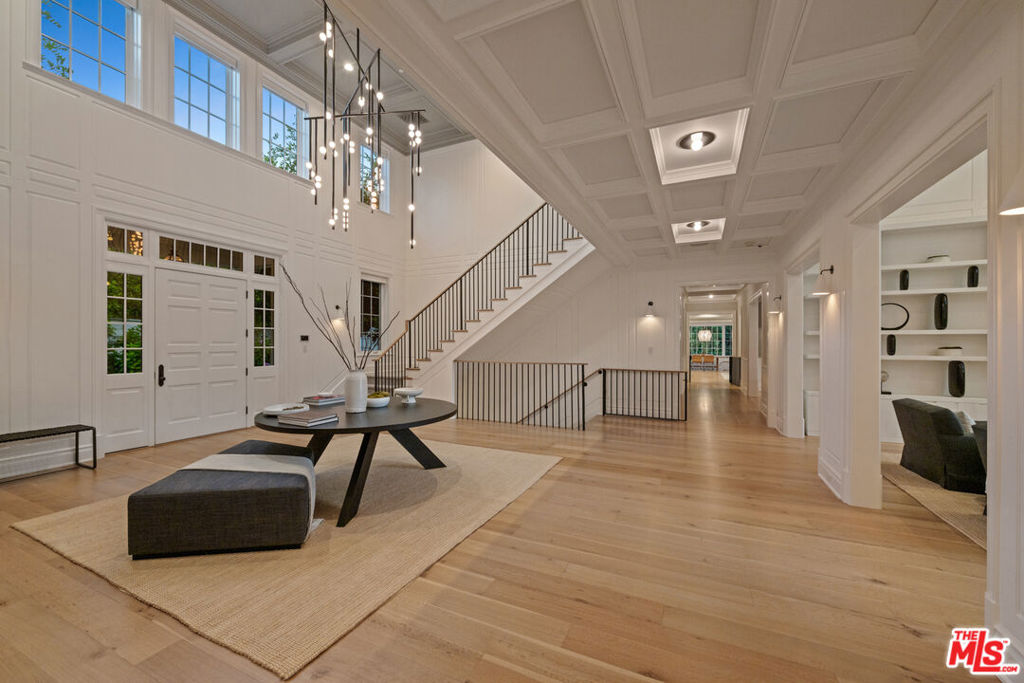 491 N Tigertail Road