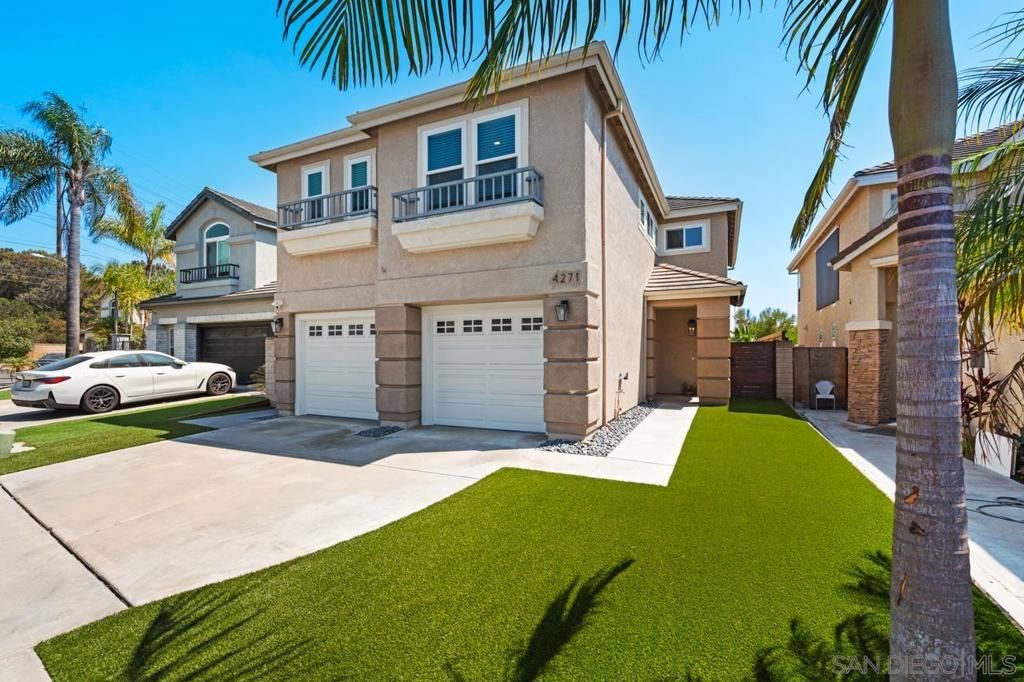 Photo of 4271 Corte Favor, Carmel Valley, CA 92130 (MLS # 250040652SD)