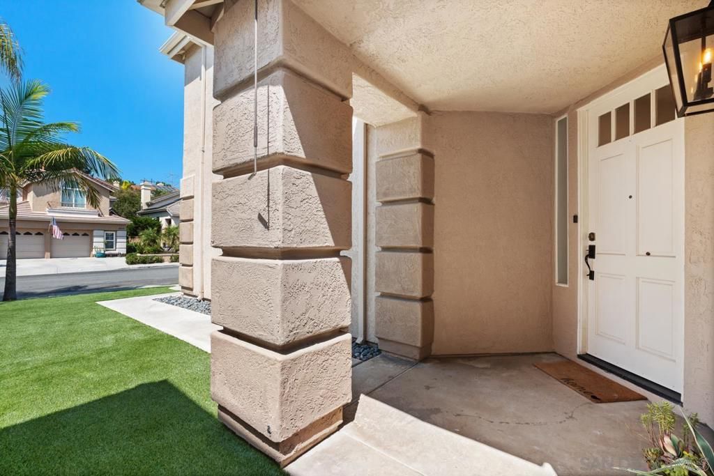 Photo of 4271 Corte Favor, Carmel Valley, CA 92130 (MLS # 250040652SD)