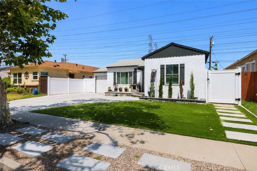 6162 Eastbrook