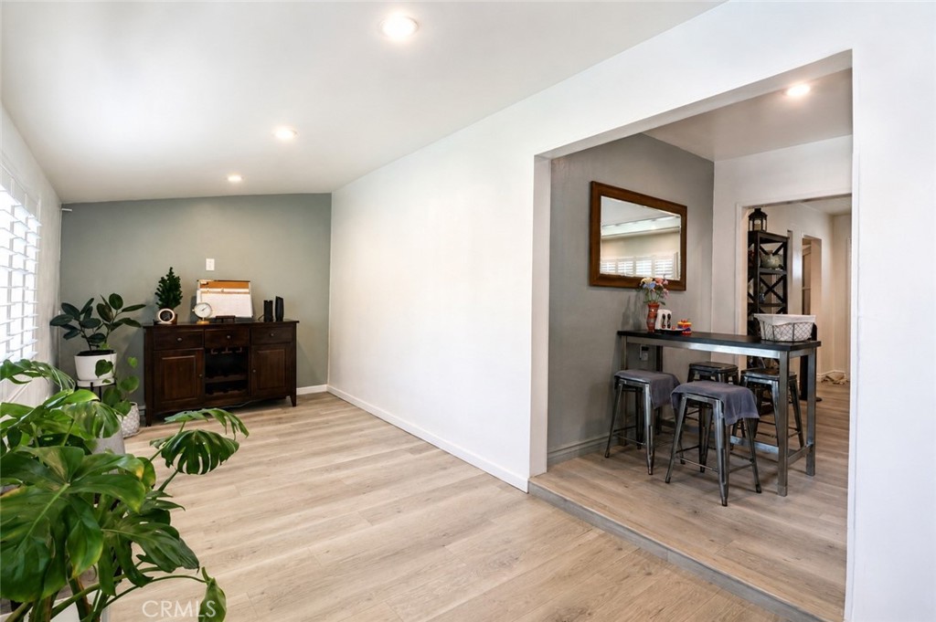 6162 Eastbrook