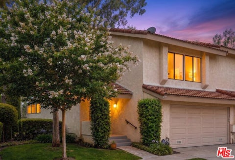 Photo of 828 Whitewater Drive #17, Fullerton, CA 92833 (MLS # 26853003)