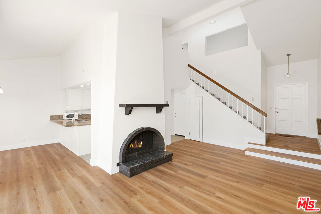 828 Whitewater Drive 17