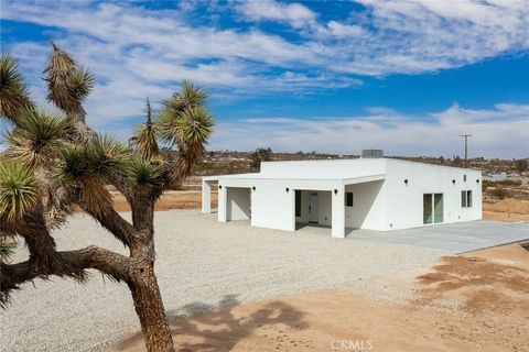 Photo of 62474 Golden St, Joshua Tree, CA 92252 (MLS # JT26016745)
