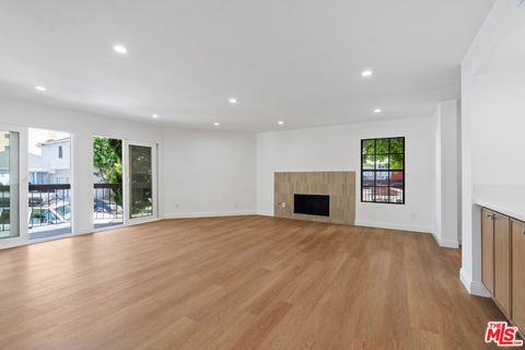 Photo of 2541 Stoner Avenue #1, Los Angeles, CA 90064 (MLS # 25599807) Photo of 2541 Stoner Avenue #1, Los Angeles, CA 90064 (MLS # 25599807)