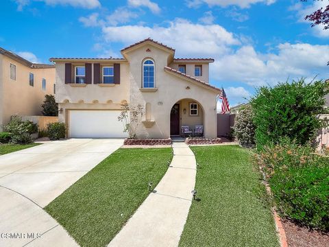 Photo of 27261 Sterling Grove Lane, Canyon Country, CA 91387 (MLS # 226002651)