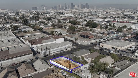 2212 S Compton Avenue Los Angeles CA 90011