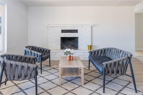 Photo of 17820 Sycamore Street, Hesperia, CA 92345 (MLS # CV26009667)