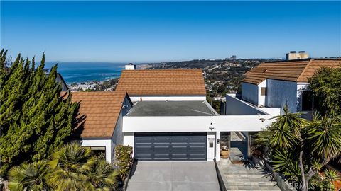 7655 Caminito Avola La Jolla CA 92037