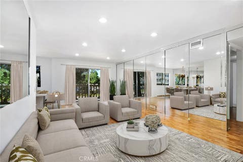 Photo of 5400 Lindley Avenue #101, Encino, CA 91316 (MLS # SR26156992)