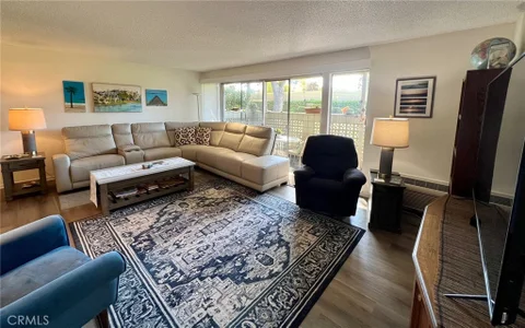 MLS: OC26172339