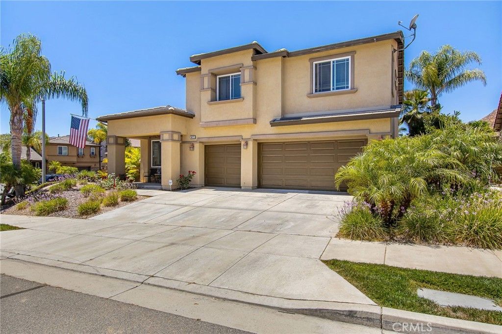 Photo of 34273 Torrey Pines Court, Lake Elsinore, CA 92532 (MLS # IG26150730)
