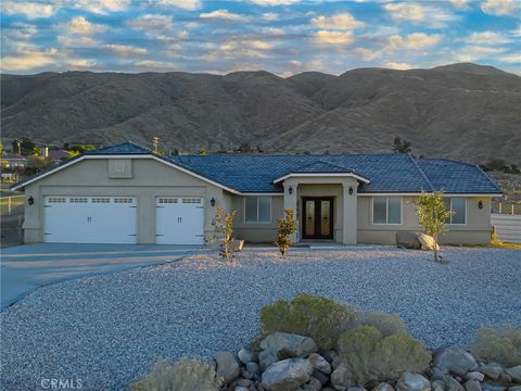22227 Skyline Apple Valley CA 92308