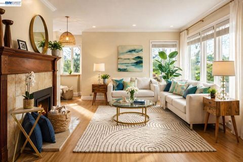 Photo of 17676 Garland Ct, Castro Valley, CA 94546 (MLS # 41132275)