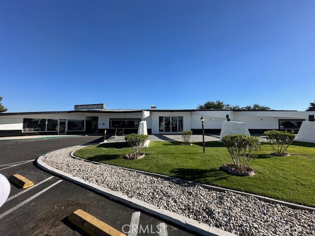GT Plaza has Banquet Hall for lease. Suite A (rentable 6618 sf/useable 5754 sf). Has one office. Base rent $2.00 psf/month plus utilities ($0.30 psf/month). Great location. Ample Parking. Easy access to freeway.