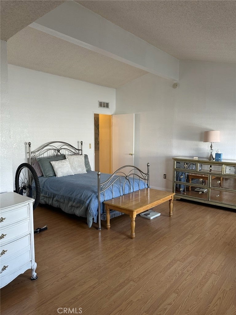 8509 Beverly 116