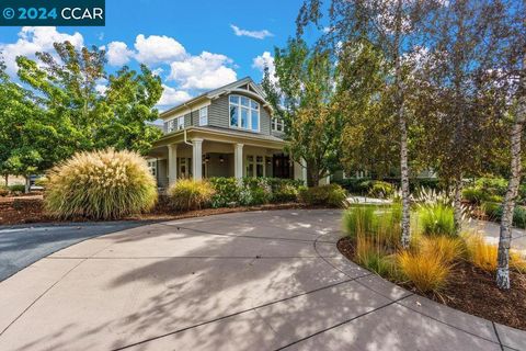 8 Julianna Court Moraga CA 94556