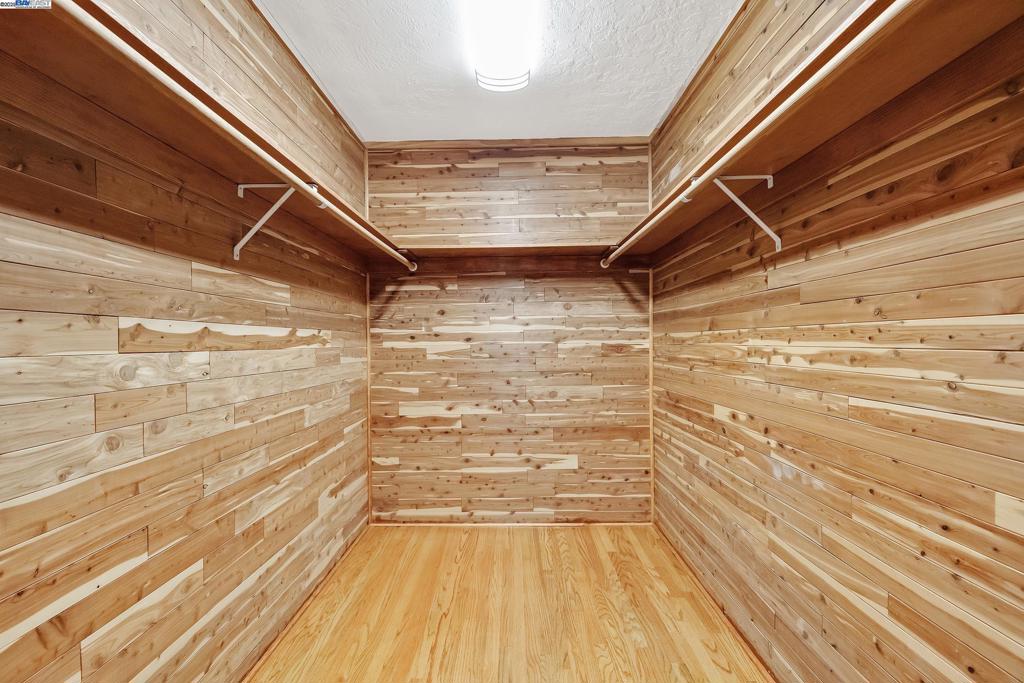 GLENMOOR - Residential