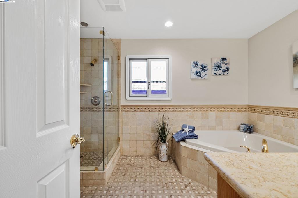 GLENMOOR - Residential