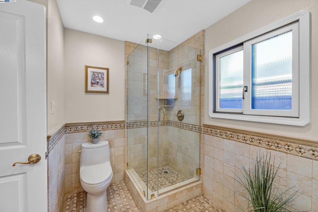 GLENMOOR - Residential