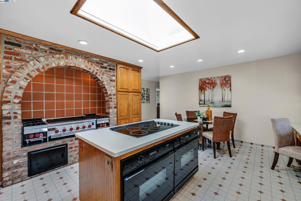 GLENMOOR - Residential