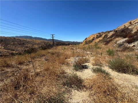 Photo of 0 Golden Valley & Sierra Hwy, Newhall, CA 91321 (MLS # SR26189487)